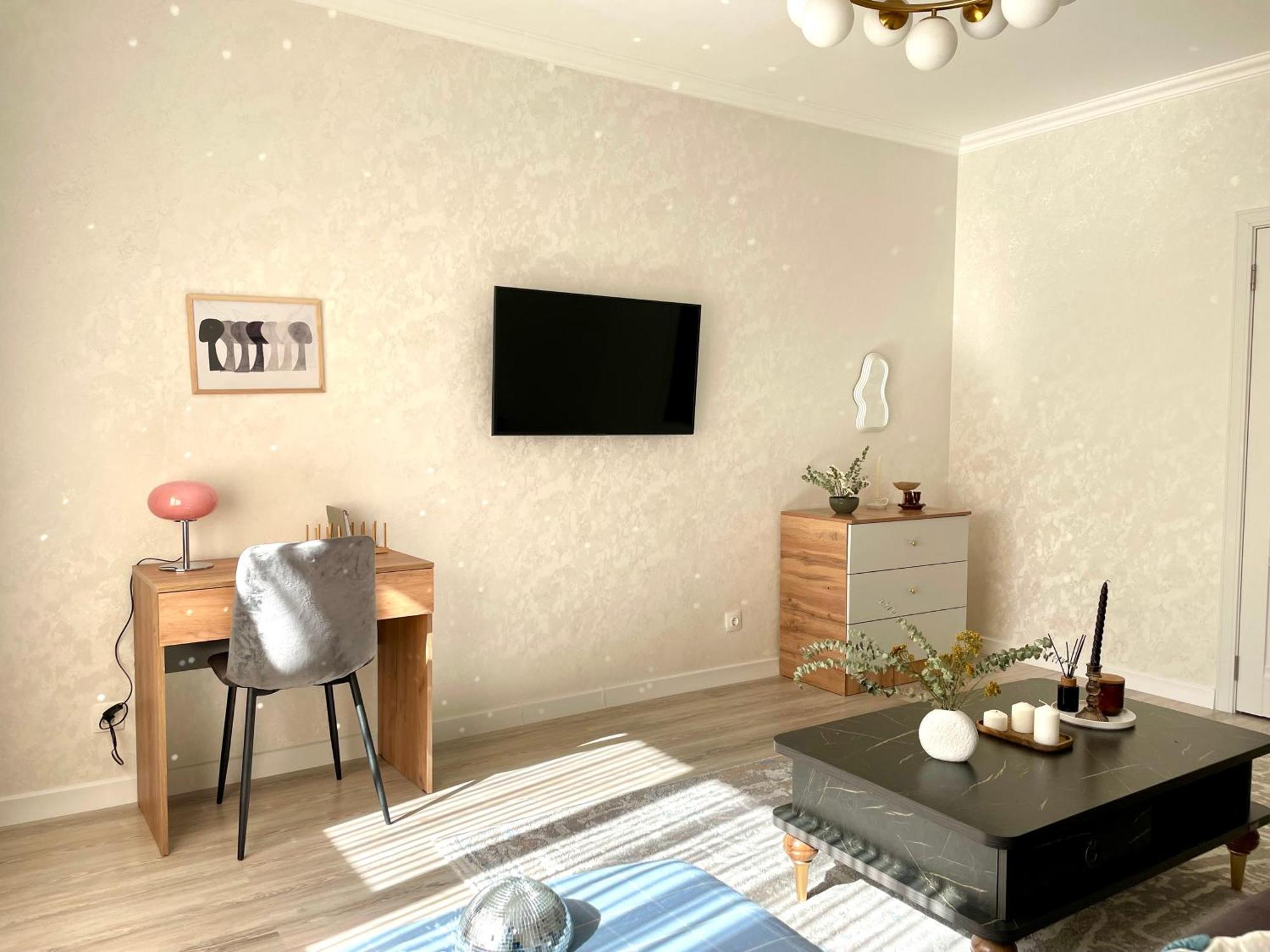 жк бизнес класса 4you рядом трц Mega по розыбакеива Apartment