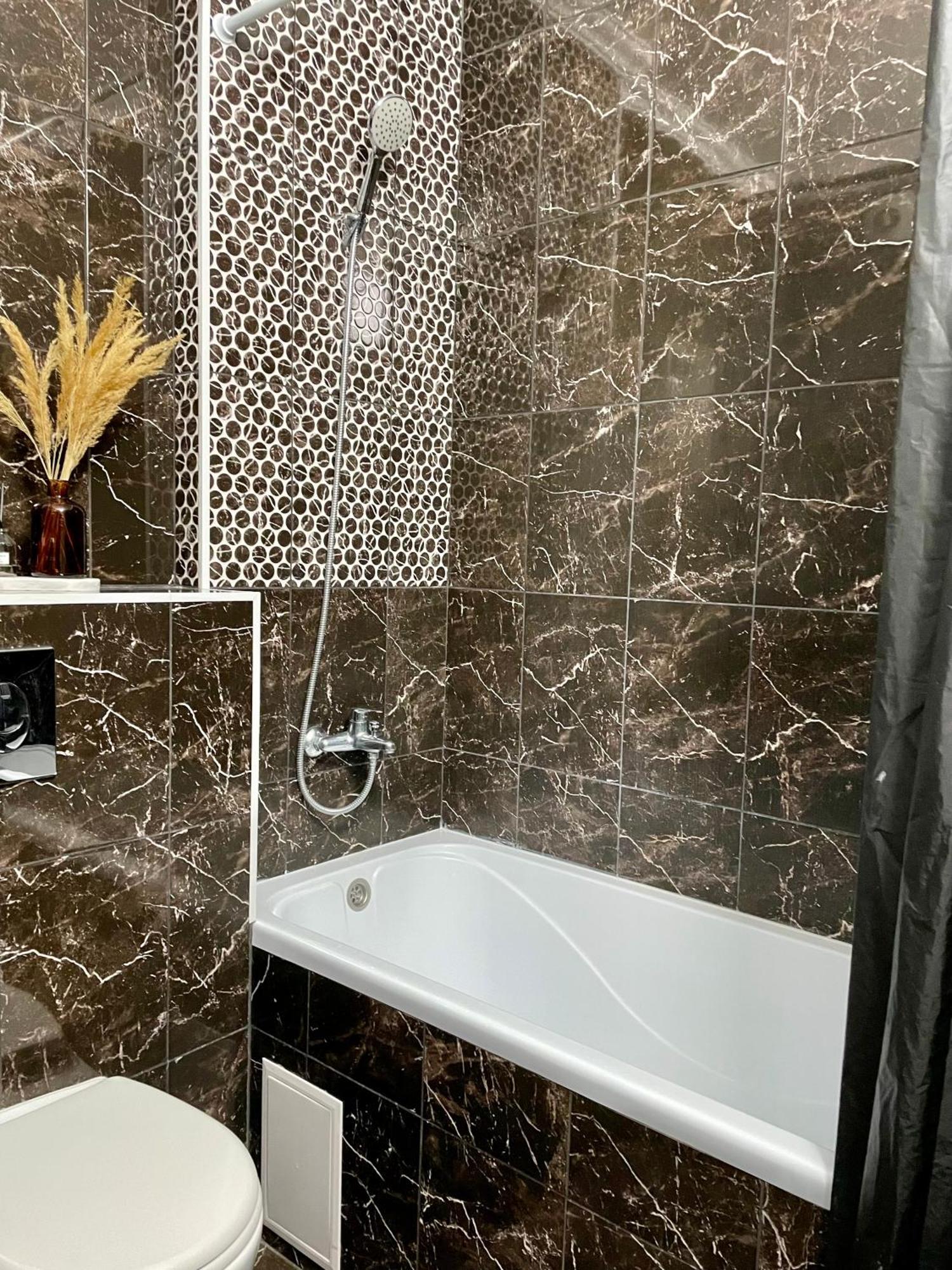 жк бизнес класса 4you рядом трц Mega по розыбакеива Apartment Almaty