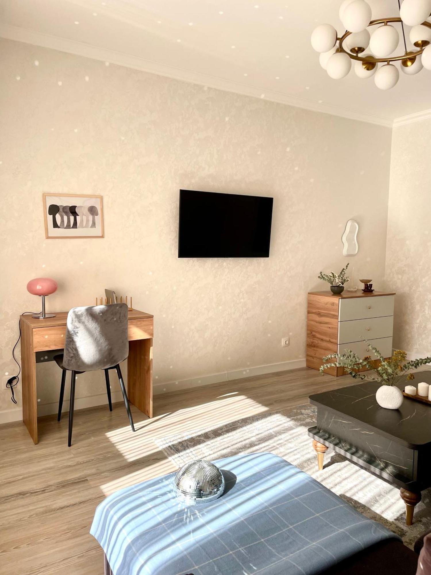 жк бизнес класса 4you рядом трц Mega по розыбакеива Apartment *